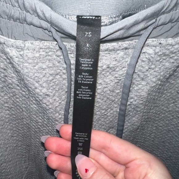 lululemon men’s grey sweatpants - Picture 3 of 3